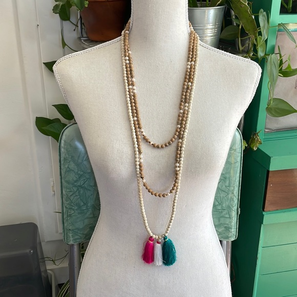 Set of gemstone, petrified wood and tassel statement necklaces - Picture 1 of 7